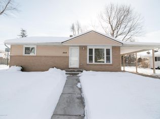 3018 Amherst Dr, Lansing, MI 48906