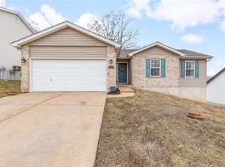 1709 Twelve Oaks Pl, Pevely, MO 63070