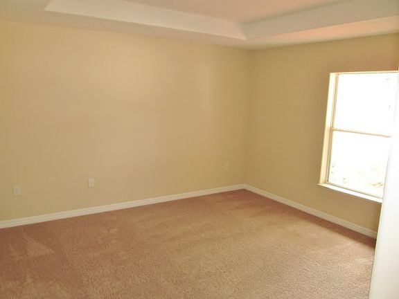 3rd image of 5425 Andrea St