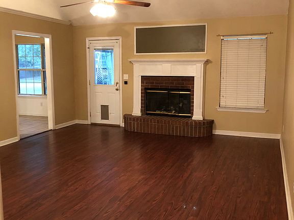 living room - gas fireplace