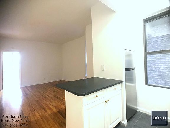 4th image of 312 E 90th St APT 4F