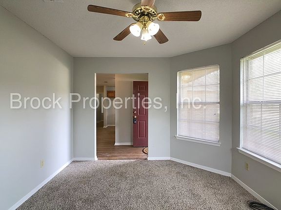 5th image of 1385 Tara Dawn Ln
