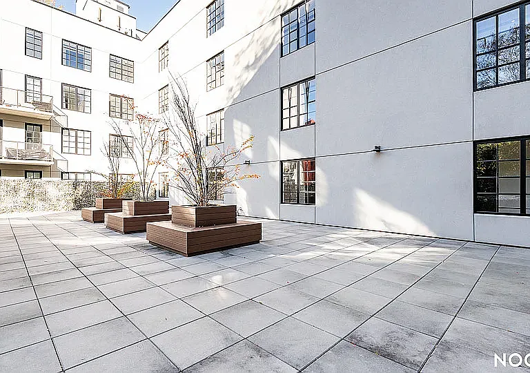 68 Gold St #5P — Photo 40