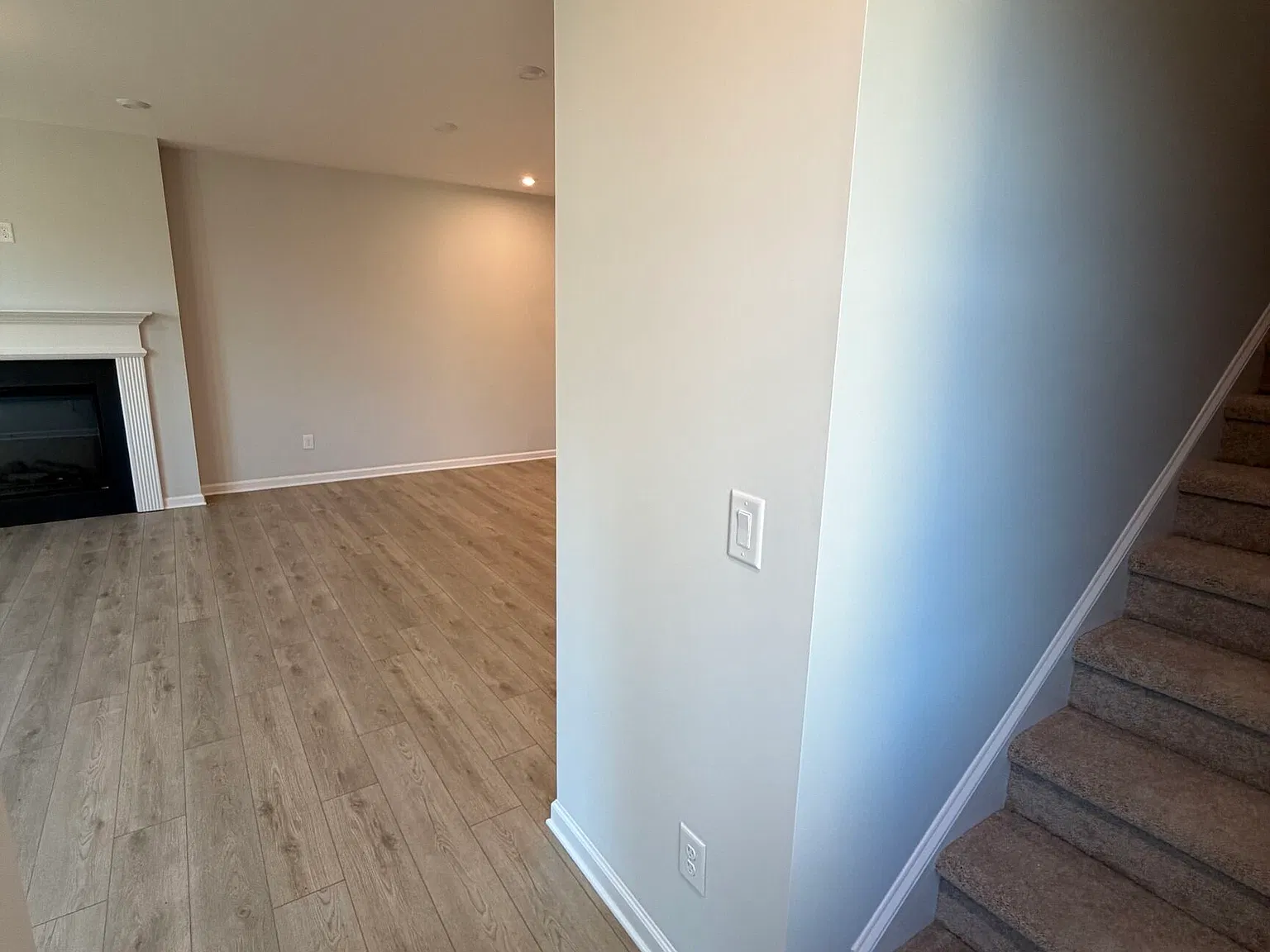 3 bed, 2.5 bath, 1863 sqft, $2,395 — Photo 4