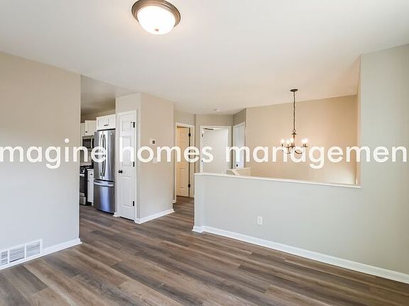 3rd image of 410 W 23rd St