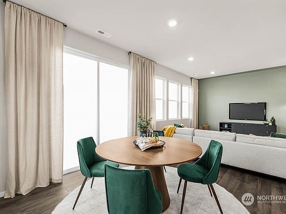 2nd image of 6475 Randolph Drive NE #62