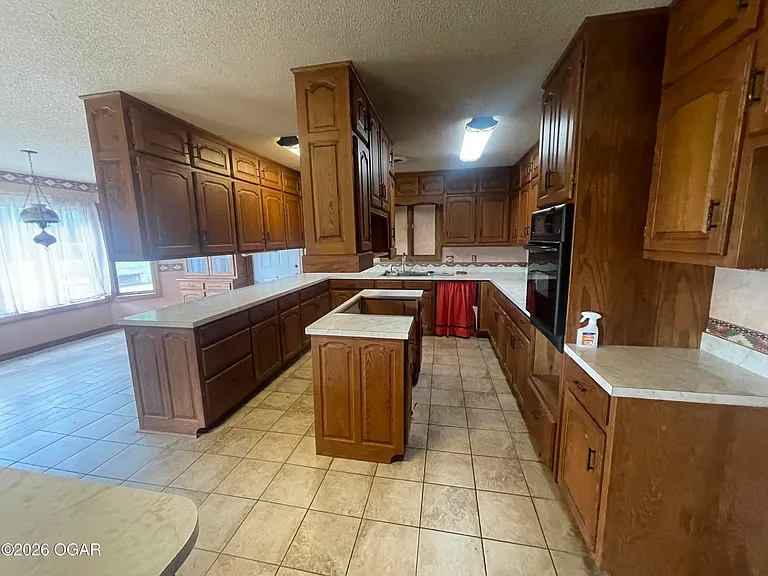 27523 Thorn Rd — Photo 2