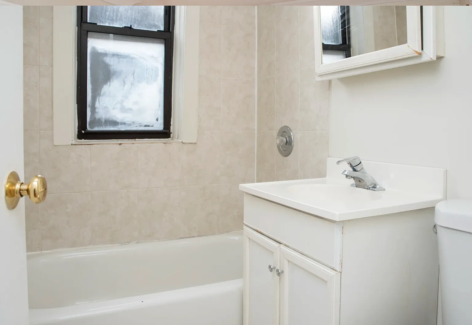 1 bed, 1.0 bath, $1,945 — Photo 4