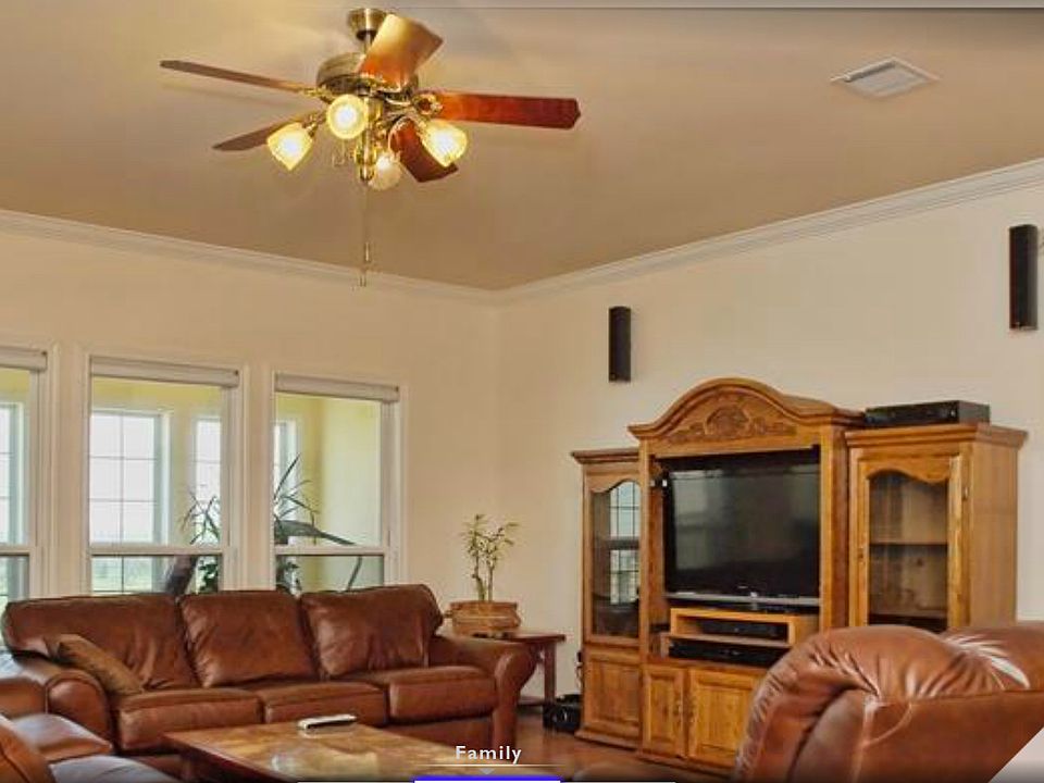 2nd image of 18700 Weiss Ln Unit 8