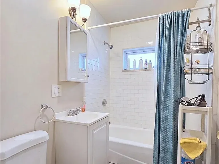 91 Frederick Ave #2 — Photo 5