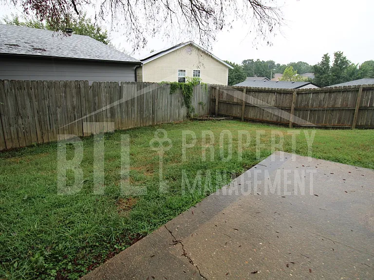 240 Fox Ridge Rd — Photo 28