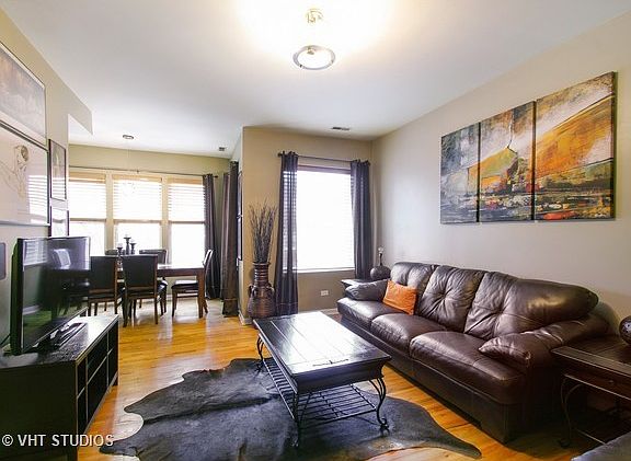 3rd image of 3650 W Ainslie St APT 2