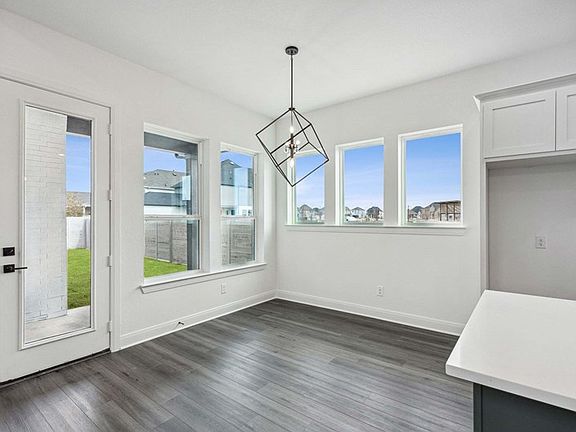 The Scottsburg - Dining Room