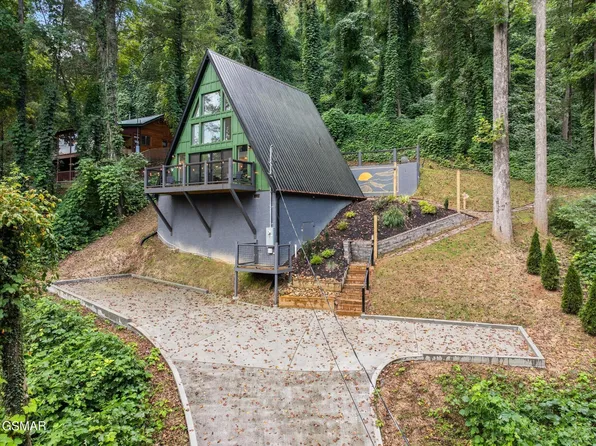510 Wild Ivy Way, Gatlinburg, TN 37738