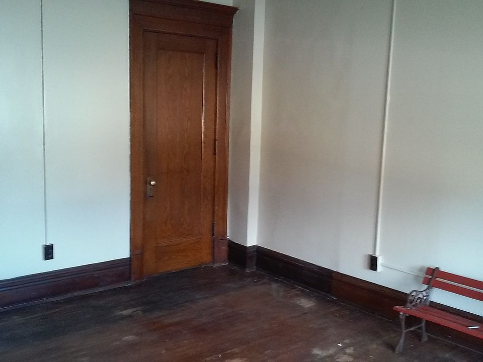 Main Room, still being renovated but coming along very nice