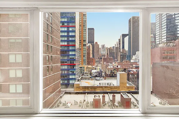 Sold by Stribling | media 19