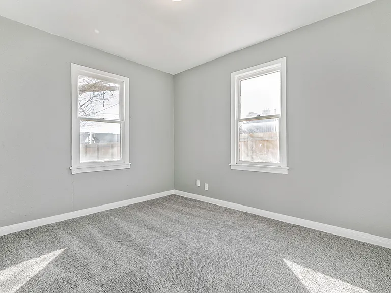 4209 S Polk St — Photo 10
