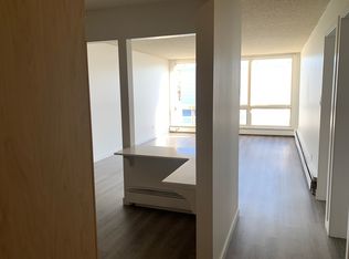 8506 38a Ave NW, Edmonton, AB T6K3E5