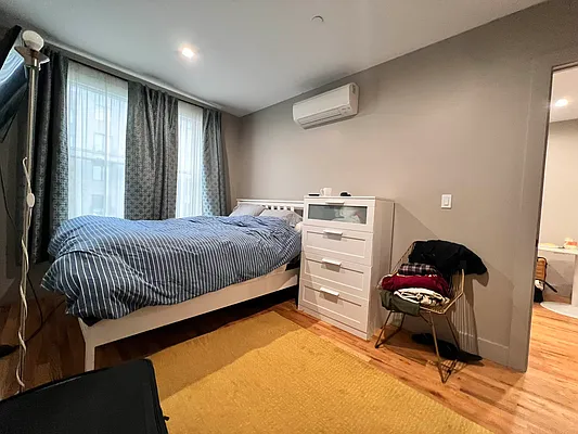 Rented by ERNY LLC | media 8