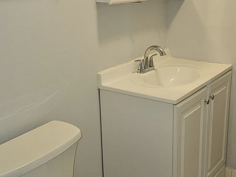 7854 Rutherford Ave #3F — Photo 34