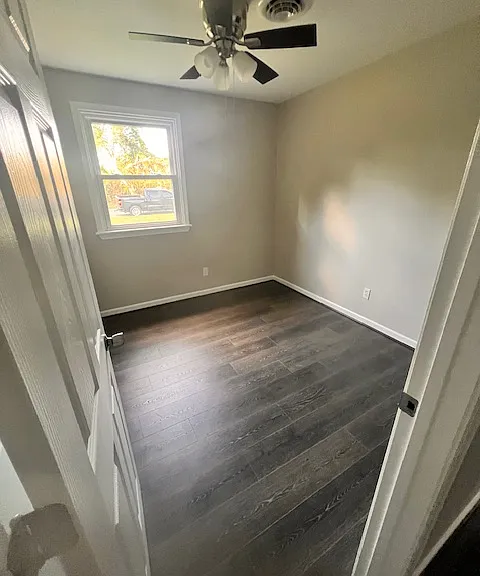 1803 Hechler St — Photo 11