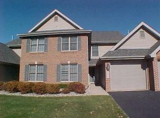 1050 Lakewood Ct, Schererville, IN 46375