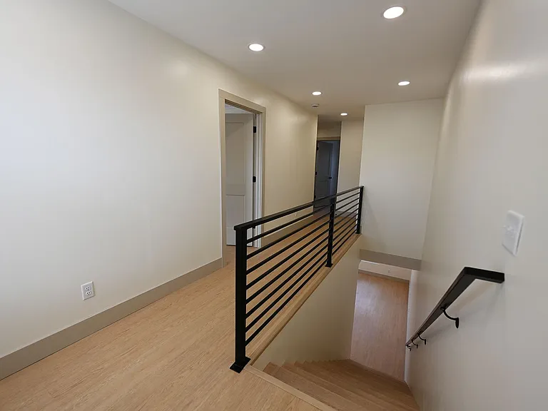176 Brushwood Dr — Photo 8