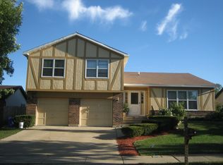 125 Saratoga Dr, Glendale Heights, IL 60139