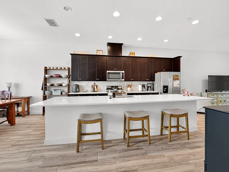 8412 Karrer Ter — Photo 9
