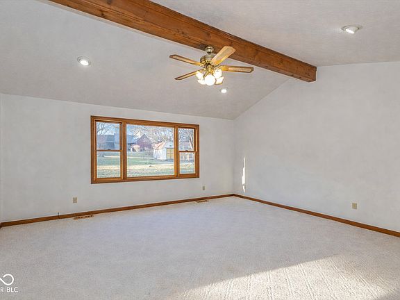5th image of 320 Park Forest Dr E