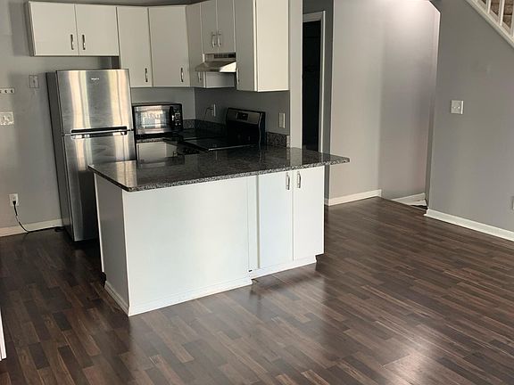 2nd image of 110 Morris St #2