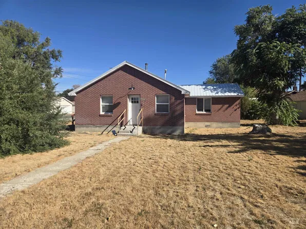 1110 Colorado St, Gooding, ID 83330