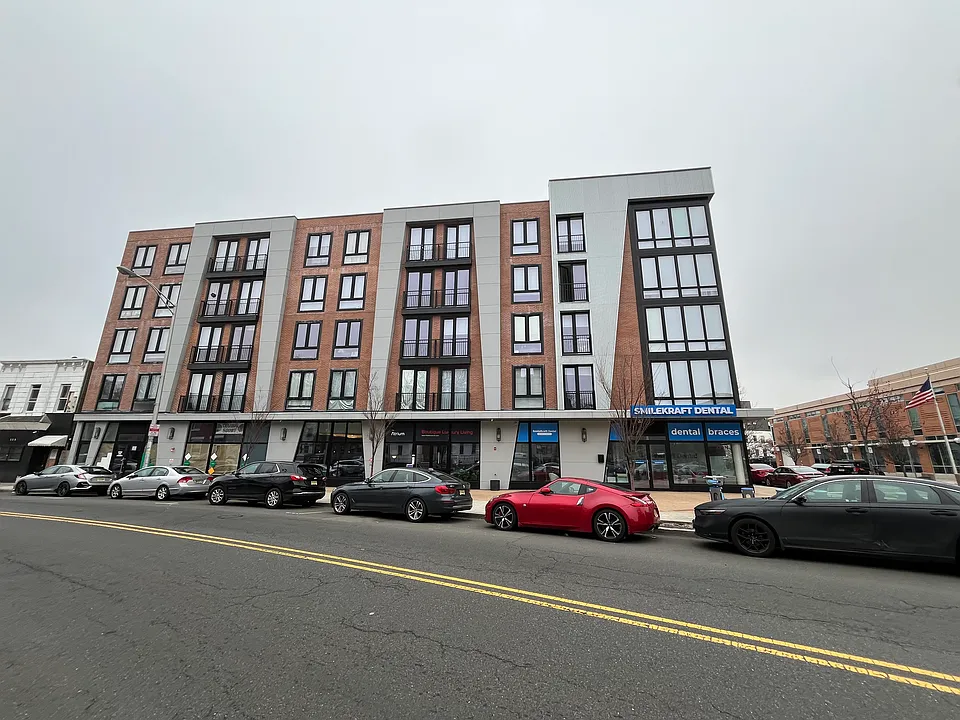 543 Martin Luther King Dr #507