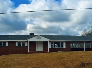 2789 Reed Creek Dr, Bassett, VA 24055