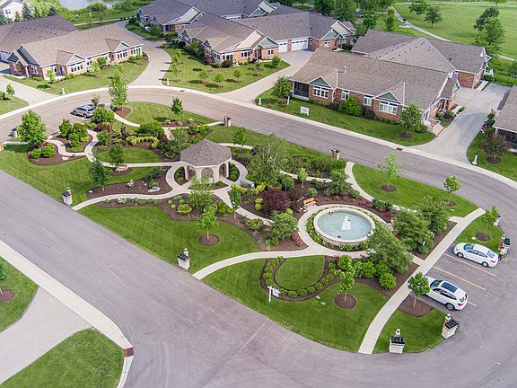 4th image of 11 Briden Ln #11