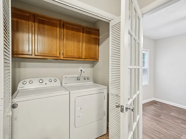 Morganton Arms Apartments — Photo 26