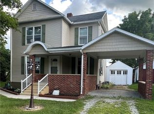 631 E Findlay St, Carey, OH 43316