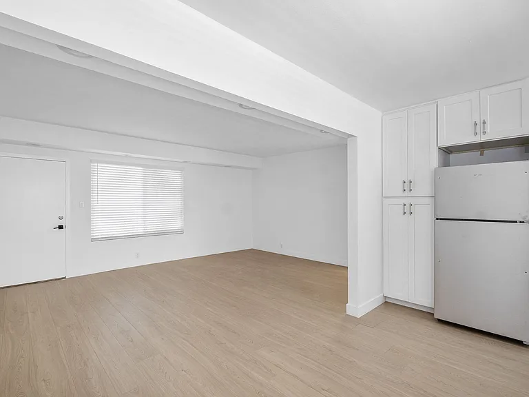 Arlington Square Apartments — Photo 30