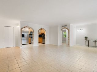 715 20th St APT 102, Vero Beach, FL 32960