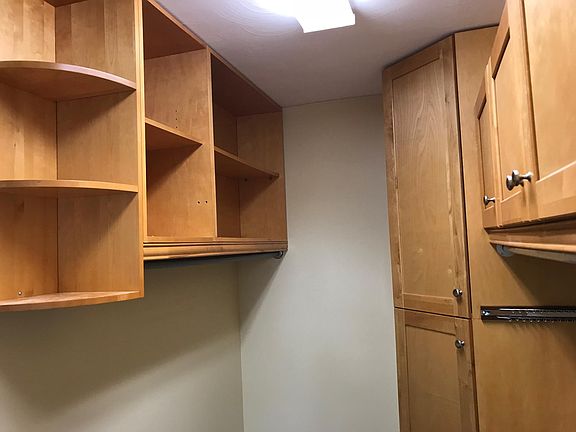 2nd image of 11016 Thornton Dr