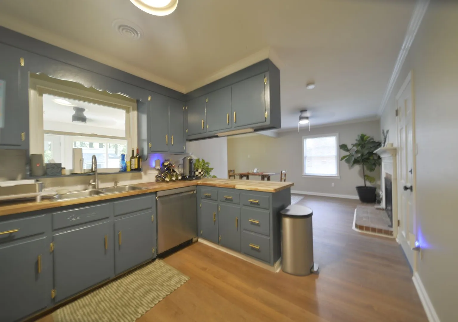 Move-In Ready Brick Ranch with 1,600 Sq. Ft. & Detached Shop — Photo 4