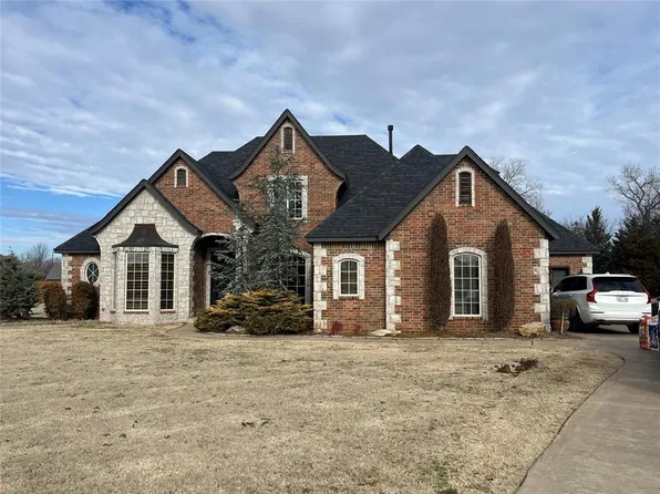2308 Troon Cir, Shawnee, OK 74801