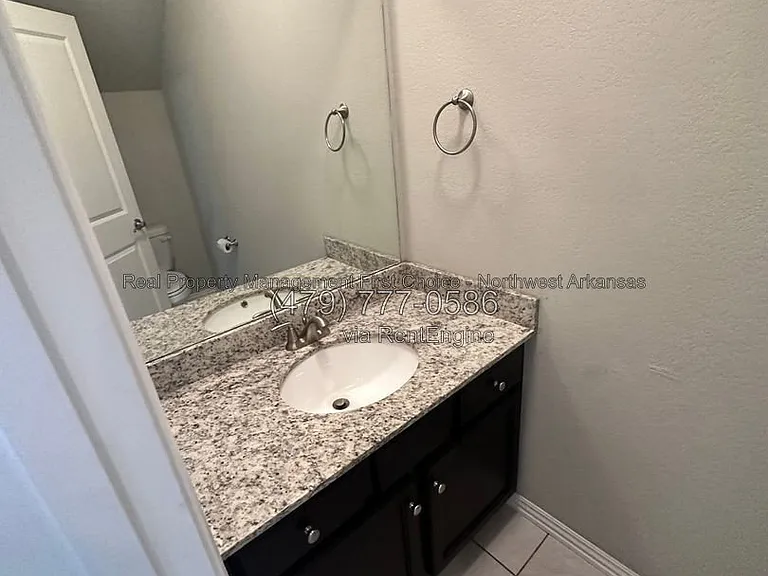 2733 W Kilimanjaro Way — Photo 7
