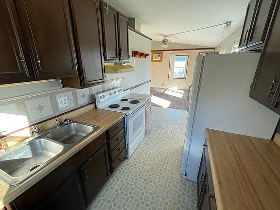 3rd image of 1308 Beck Ln