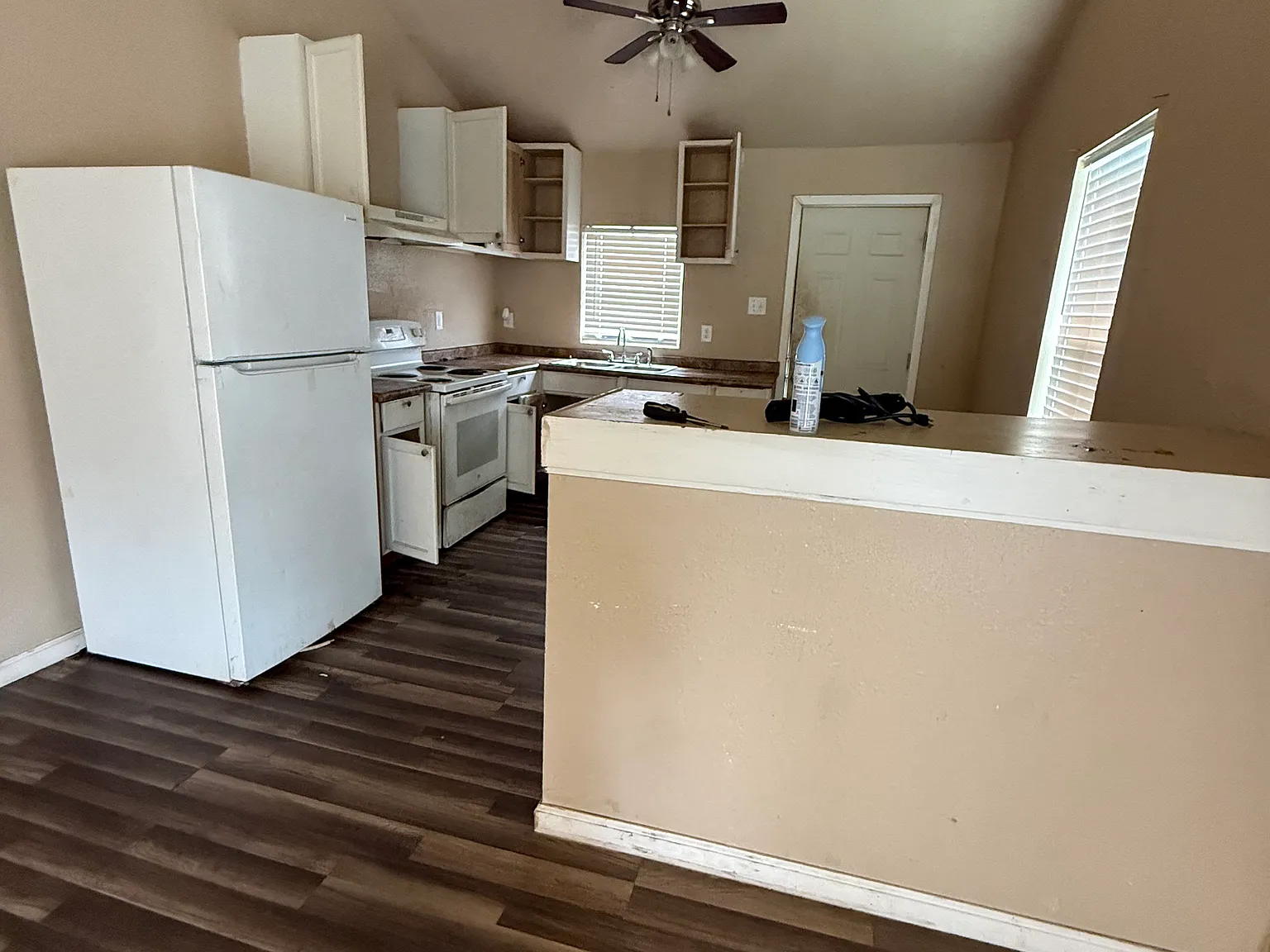 2 bed, $975 — Photo 3