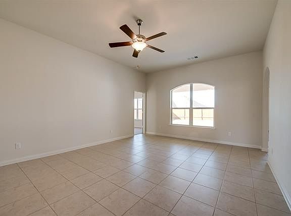 3rd image of 13213 Tower Ln