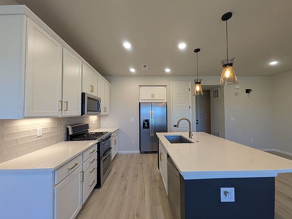 4th image of 7922 Sterling Ranch Ave