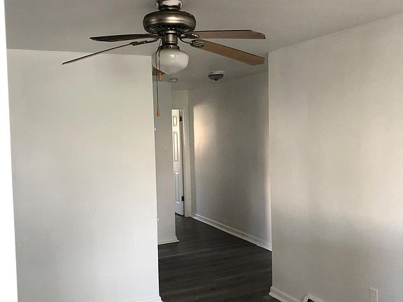 4th image of 7341 Lawndale Ave #1