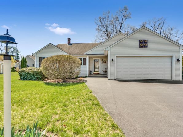 19 Helens Way, Sanford, ME 04073