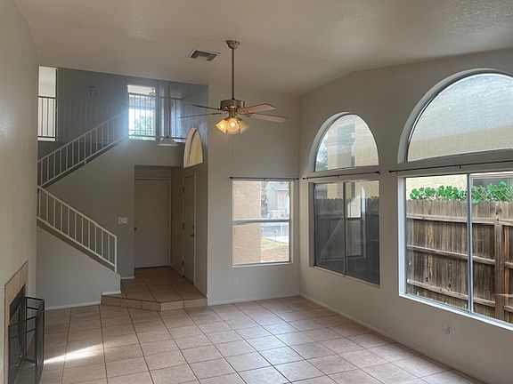 2nd image of 1377 N Culpepper Ave